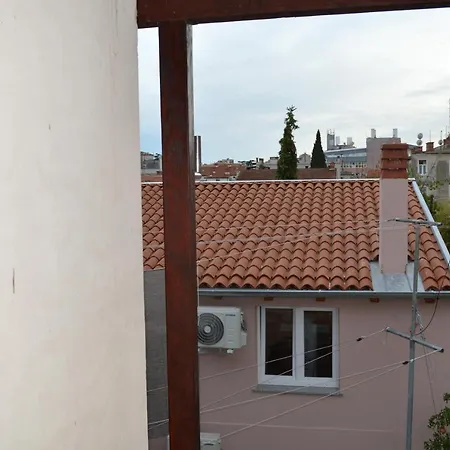 Apartman Kapetan Apartment *