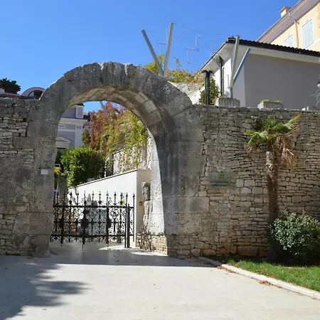 Apartman Kapetan Apartment Pula
