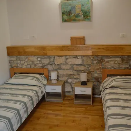 Apartman Kapetan Apartament *